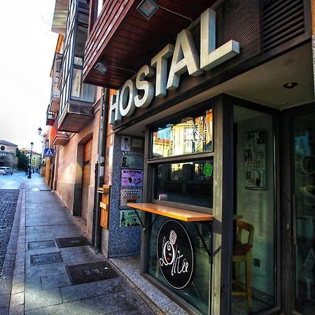 Hostal Caballeros Soria Exterior photo